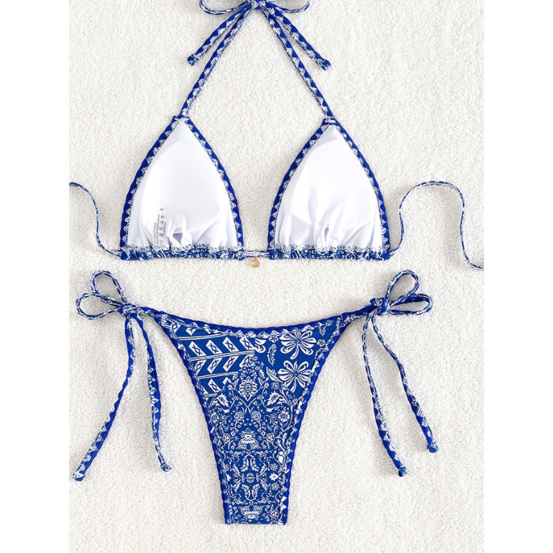 Damen Triangel-Bikini mit verspieltem Bindeband und eleganter Musterung Echo Archiv