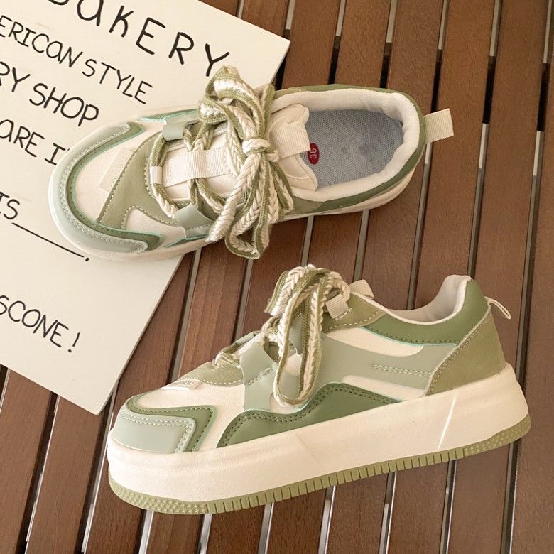 Damen Sportliche Plateau Sneakers mit einzigartigem Design und atmungsaktiver Oberflächenstruktur Echo Archiv