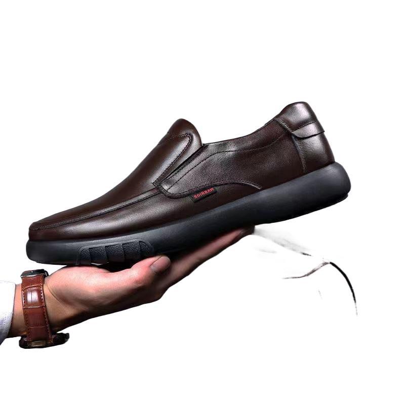 Herren Bequeme und elegante Slip-On Lederschuhe Echoarchiv