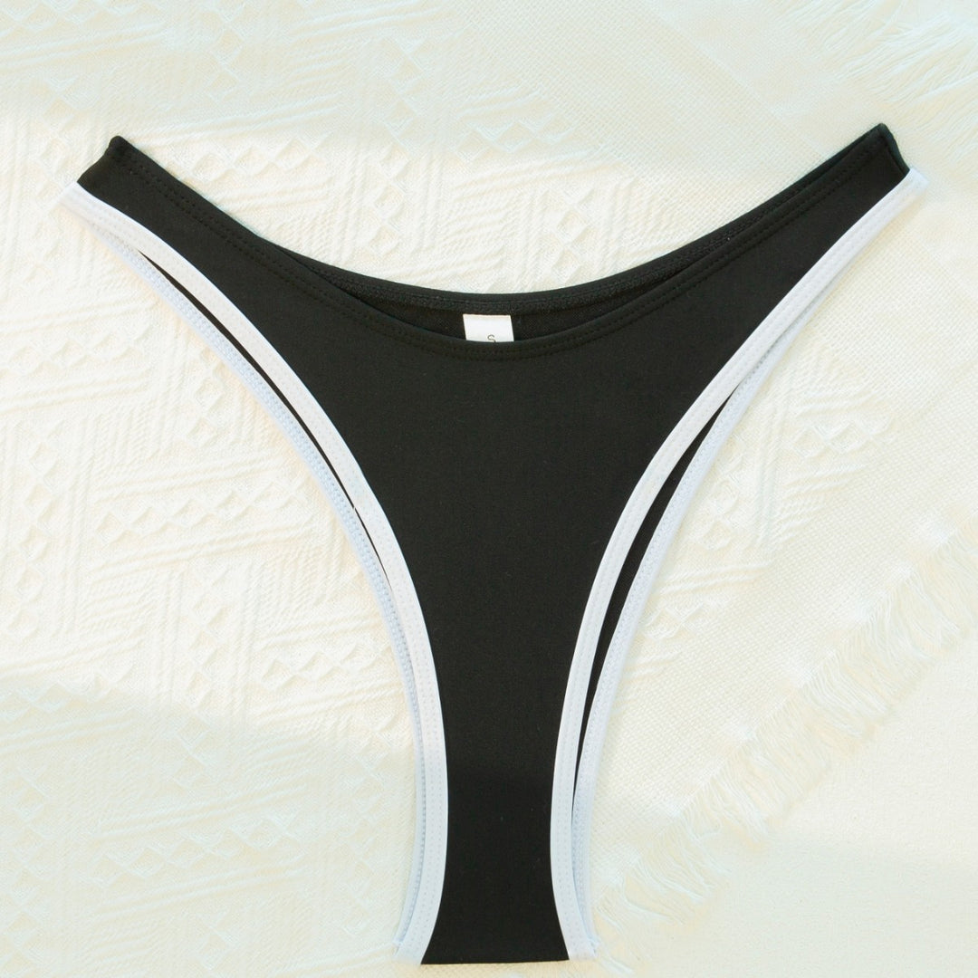 Damen Bikini-Set mit elegantem Bandeau-Oberteil und hohem Bund Echo Archiv