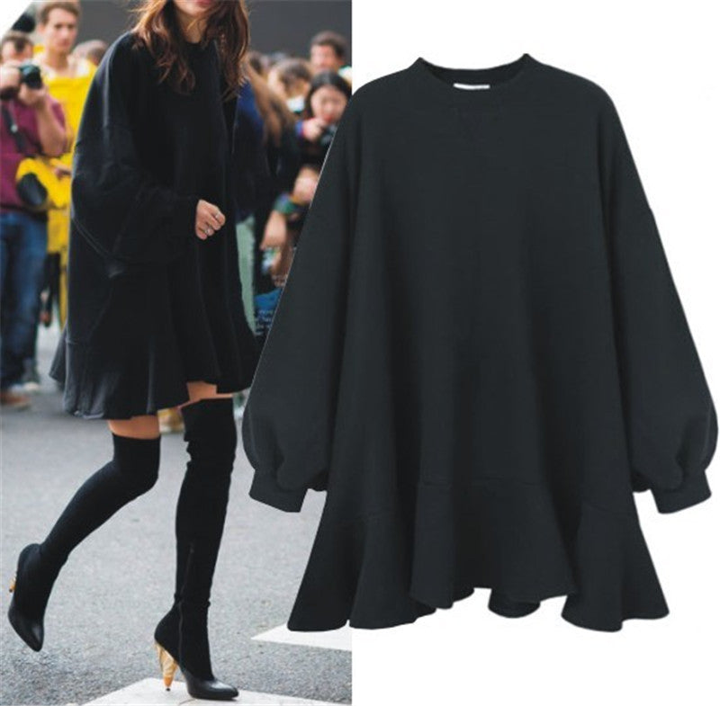 Damen nan oversized Sweatshirtkleid mit Volantsaum und Ballonärmeln Echo Archiv