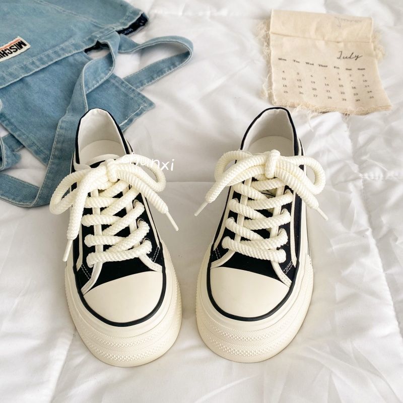 Damen Plateau-Sneaker mit elastischem Schnürsystem und robustem Obermaterial Echo Archiv