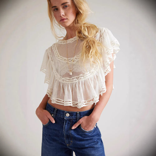 Damen Elegante Häkelbluse mit voluminösen Rüschendetails und transparentem Stoff Echo Archiv