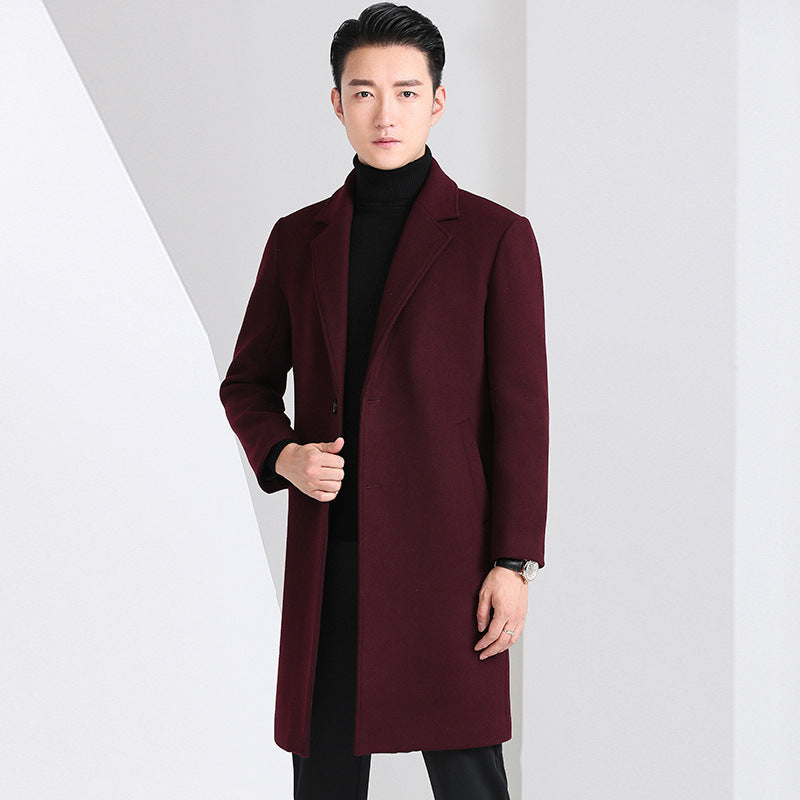 Herren eleganter Wollmantel mit klassischem Schnitt und praktischen Taschen Echoarchiv