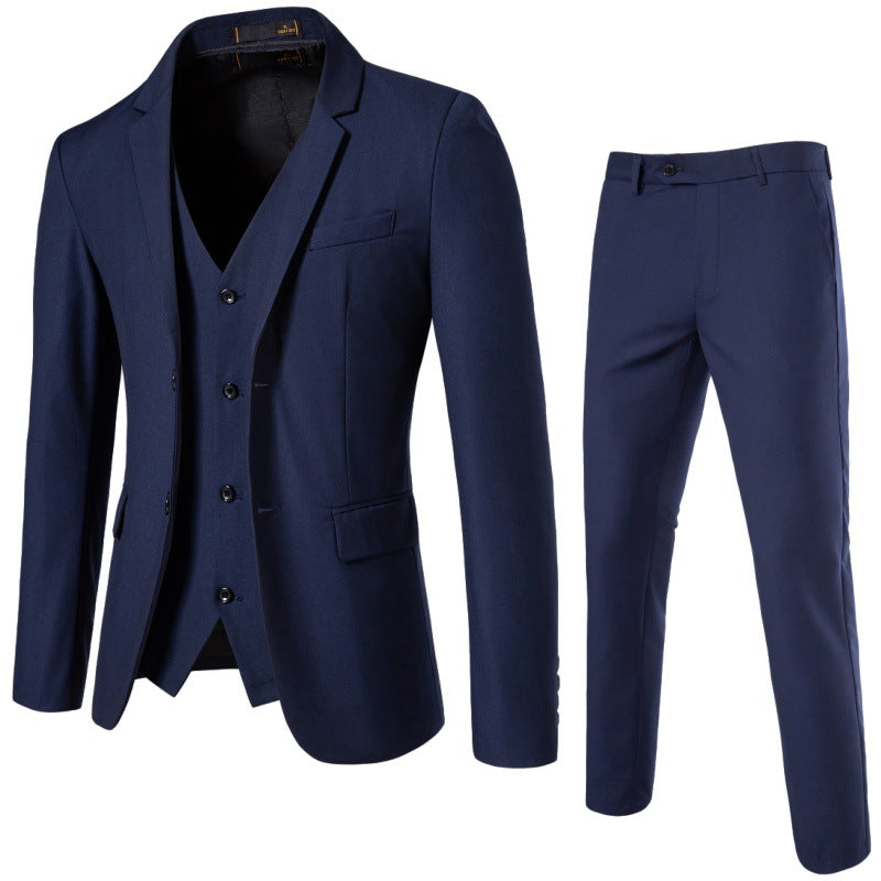 Herren Dreiteiliges tailliertes Anzugset mit Slim‑Sakko, Weste und schmaler Flachbundhose Echo Archiv