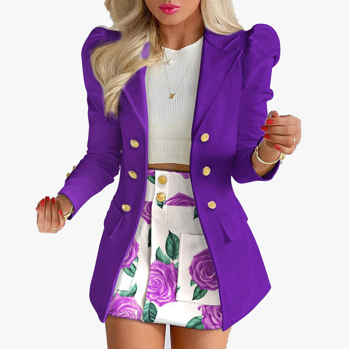 Damen nan tailliertes Zweiteiler-Businesskostüm mit doppelreihigem Blazer und figurbetontem Minirock Echo Archiv
