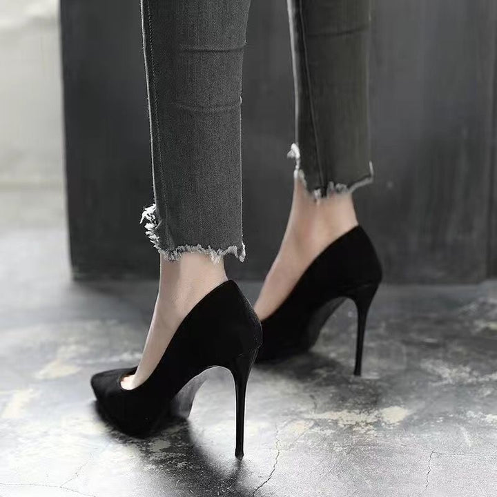 Damen Elegante spitz zulaufende Velours‑Optik Pumps mit schmalem Stiletto Echo Archiv