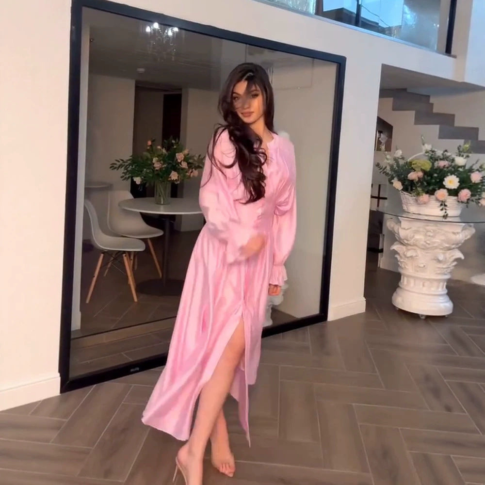 Damen Maxikleid aus Satin mit taillierter Raffung, Stehkragen und vorderem Schlitz Echoarchiv