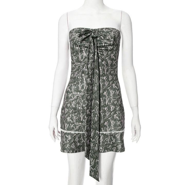Damen Wickelkleid mit charmantem Bindegürtel und verspieltem Muster Echo Archiv