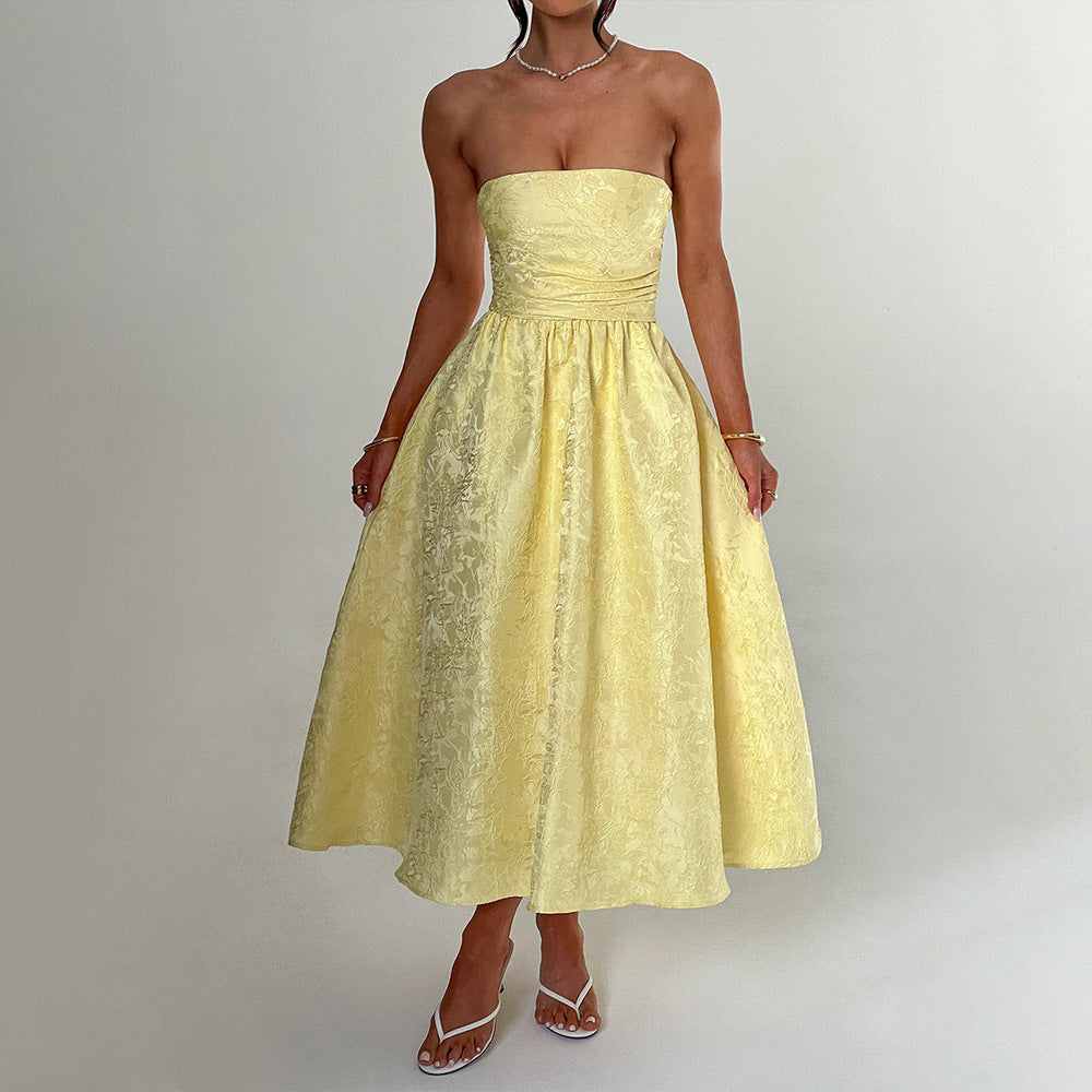 Damen Ballkleid mit schulterfreiem Design und fließendem Rock Echo Archiv