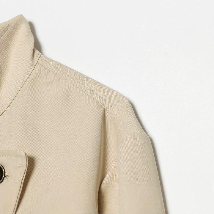Damen Asymmetrische Kurzjacke mit Stehkragen und taillierten Nähten Echo Archiv