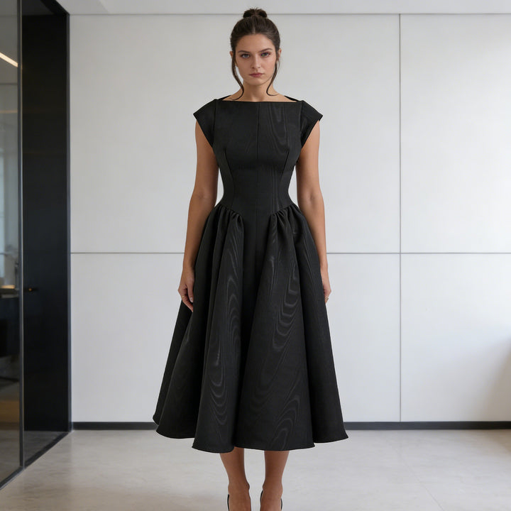 Damen Elegantes A-Linien Kleid mit breitem Saum und tailliertem Oberteil Echo Archiv