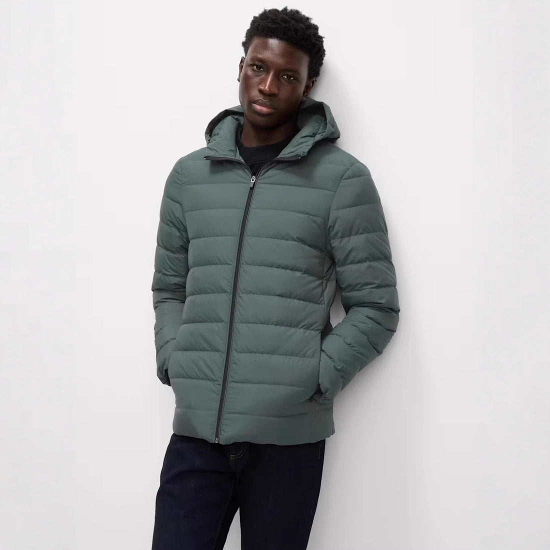 Herren Leichte Steppjacke mit Kapuze, wasserabweisender Außenstoff und isolierender Thermofüllung Echo Archiv