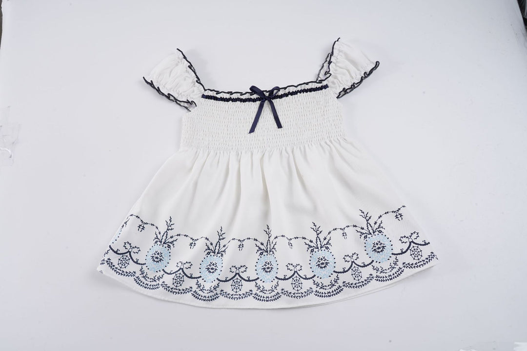 Damen Baumwollbluse mit floralem Stickdesign und schickem Rüschensaum Echo Archiv
