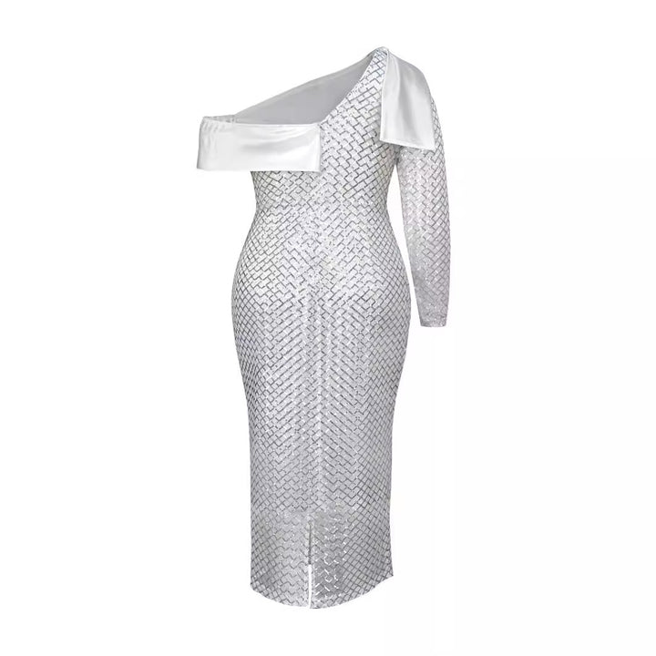 Damen Glamouröses Abendkleid mit asymmetrischem Ausschnitt Echo Archiv