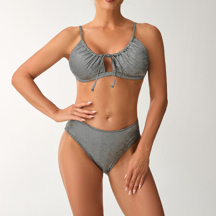 Damen Bikini mit modischem Knoten und hoch geschnittenem Slip Echo Archiv