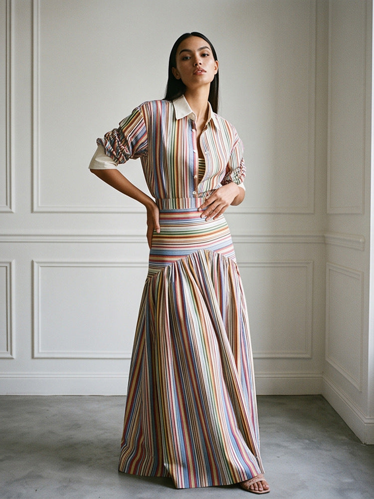 Damen Maxikleid mit Hemdkragen, tailliertem Bund & mehrlagigem Stufenrock Echoarchiv