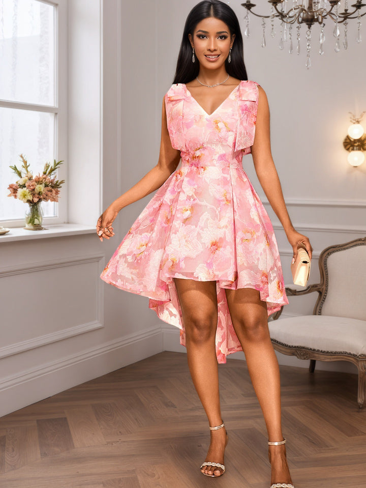 Damen Verspieltes Cocktailkleid mit asymmetrischem Saum und Rüschendetails Echo Archiv