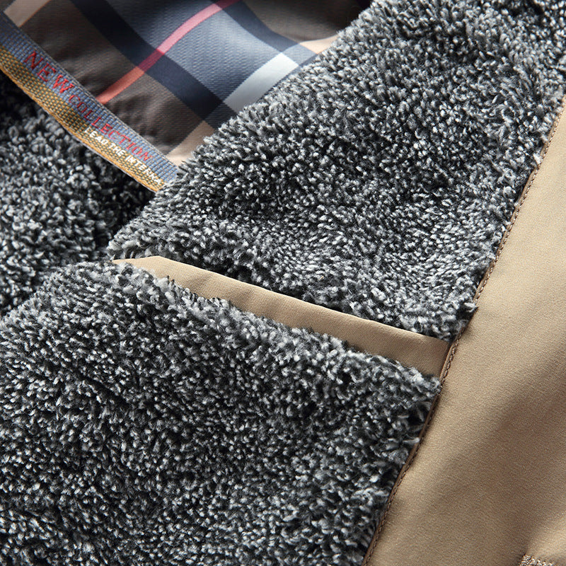 Herren Moderner Kurzmantel im Trench-Look mit kariertem Innenfutter und Utility-Taschen Echoarchiv
