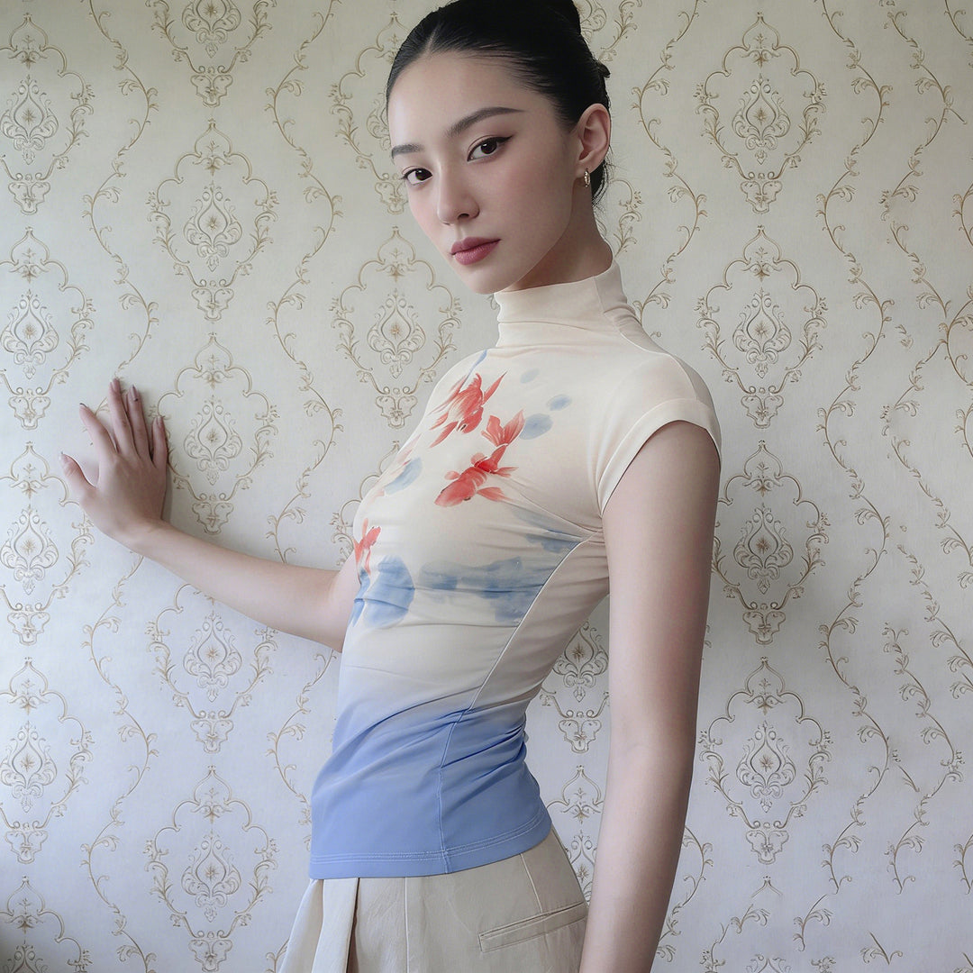 Damen Kurzarmshirt mit floralem Motiv und hochgeschlossenem Kragen Echo Archiv