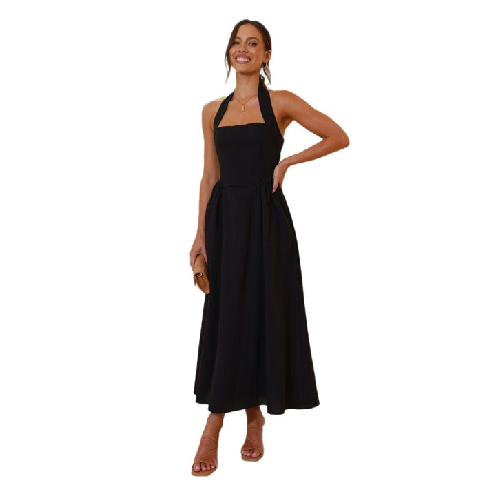 Damen Maxikleid mit schulterfreier Silhouette und eleganter Taillierung Echo Archiv