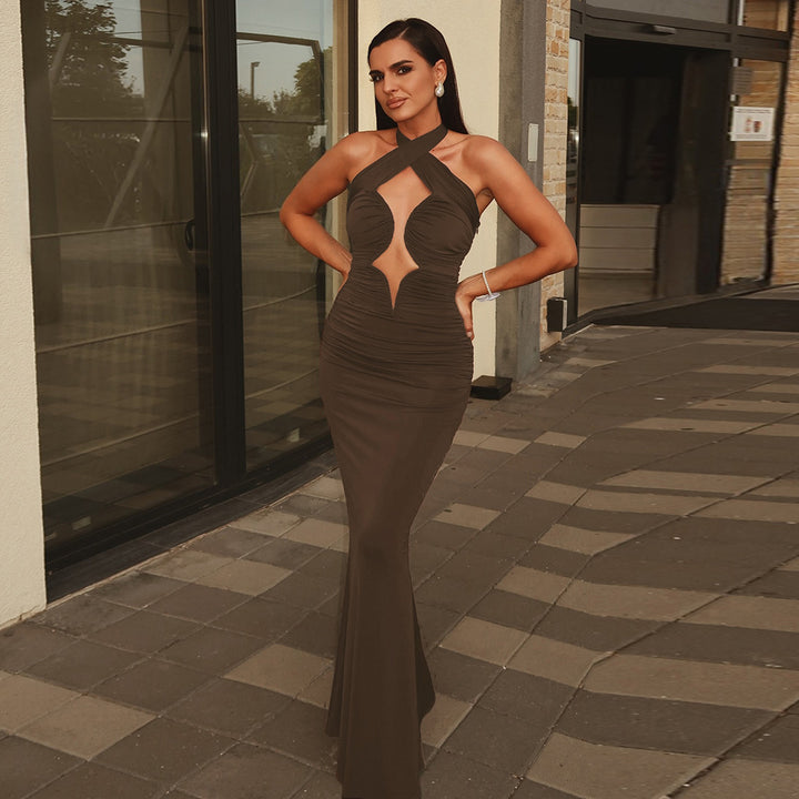 Damen Elegantes Hochzeitskleid mit Raffungen und tiefem Ausschnitt Echo Archiv