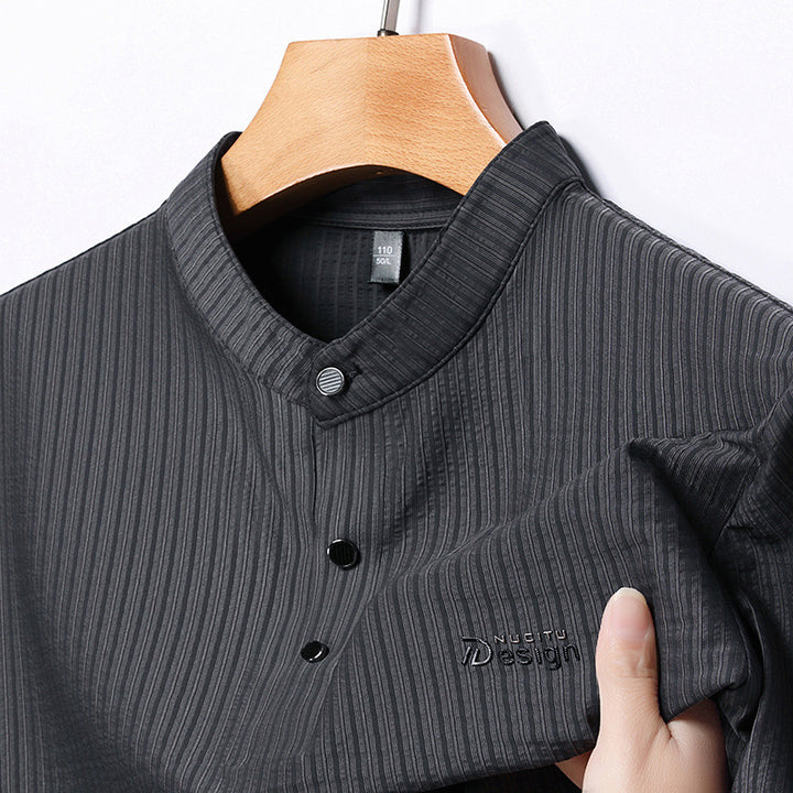 Herren lässige Langarmbluse mit strukturiertem Design und modernem Stehkragen Echoarchiv