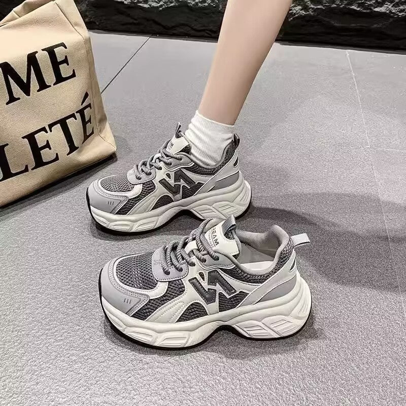 Damen Sportliche Sneaker mit atmungsaktivem Obermaterial Echo Archiv