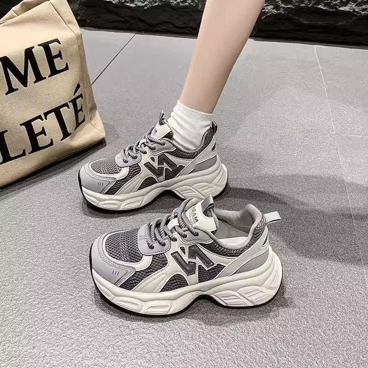 Damen Sportliche Sneaker mit atmungsaktivem Obermaterial Echo Archiv