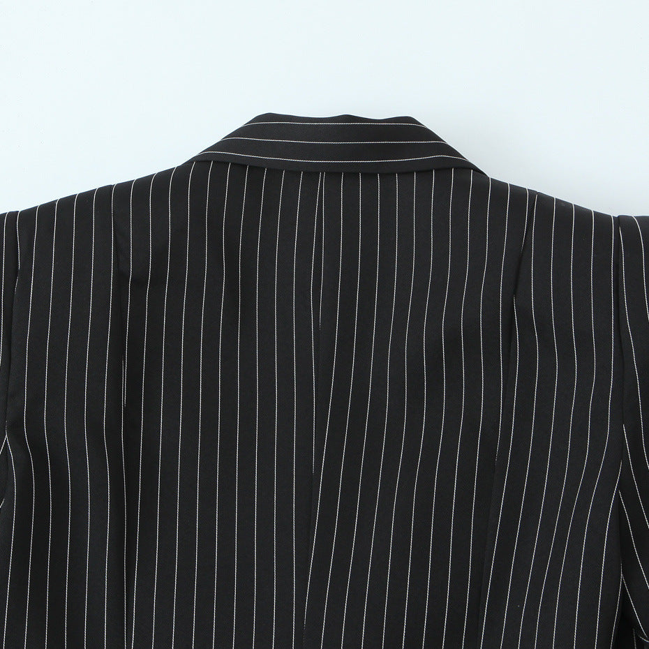 Damen Doppelreihiger Oversize-Blazer mit Nadelstreifen und markanten Schulterpolstern Echo Archiv