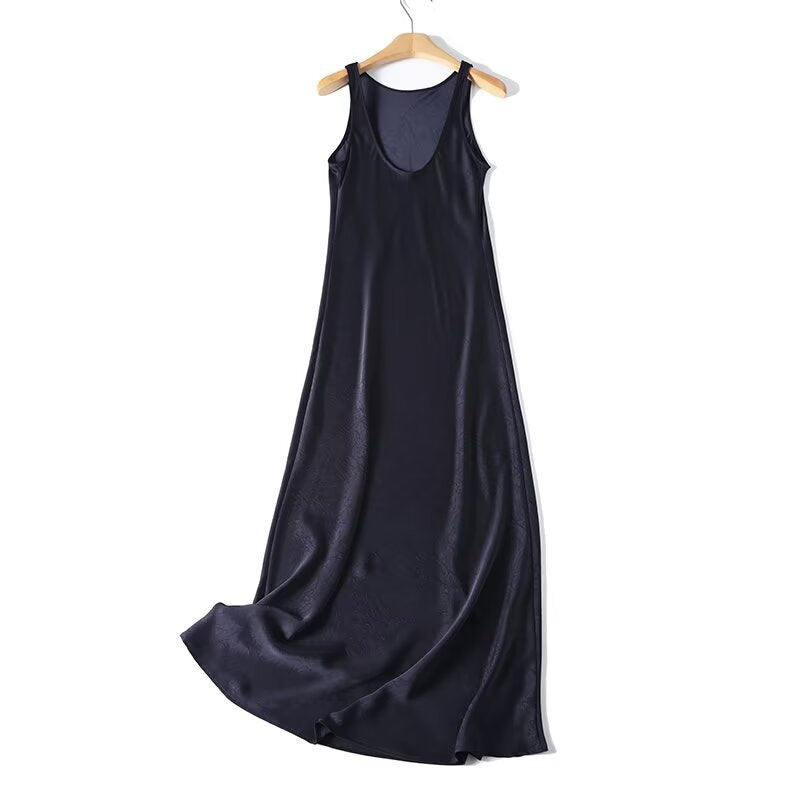 Damen Langes Seidenkleid mit elegantem Rückenausschnitt Echo Archiv