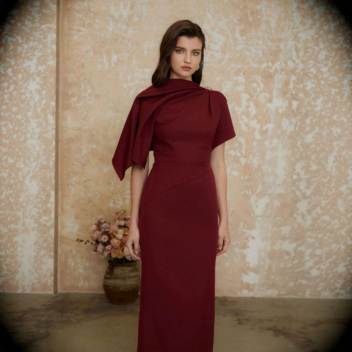 Damen Elegantes Abendkleid mit schulterfreiem Design und raffinierten Drapierungen Echo Archiv