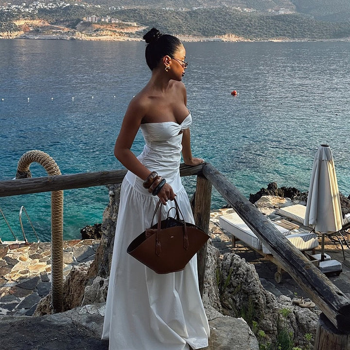 Damen Elegant geschnittenes Maxikleid mit schulterfreiem Design und romantischen Details Echo Archiv