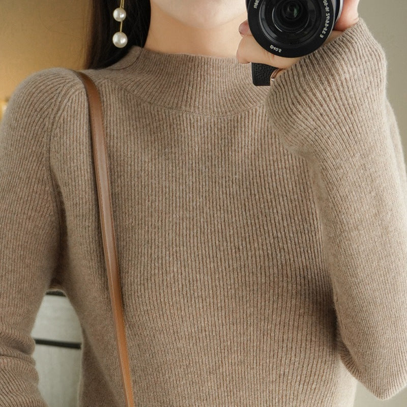 Damen Schmal geschnittener Stehkragenpullover aus leichtem Feinstrick mit feiner Rippenstruktur Echoarchiv