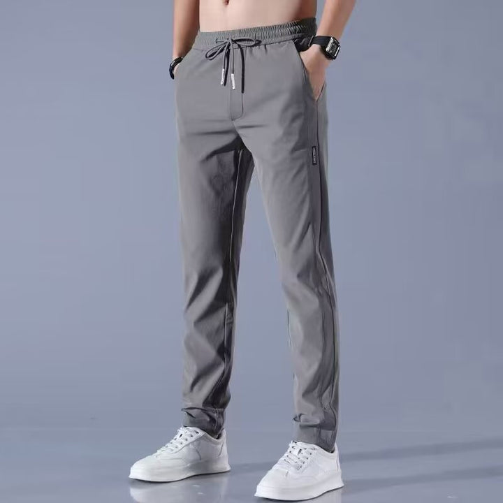 Herren Sportliche Jogginghose mit funktionalem Design Echoarchiv