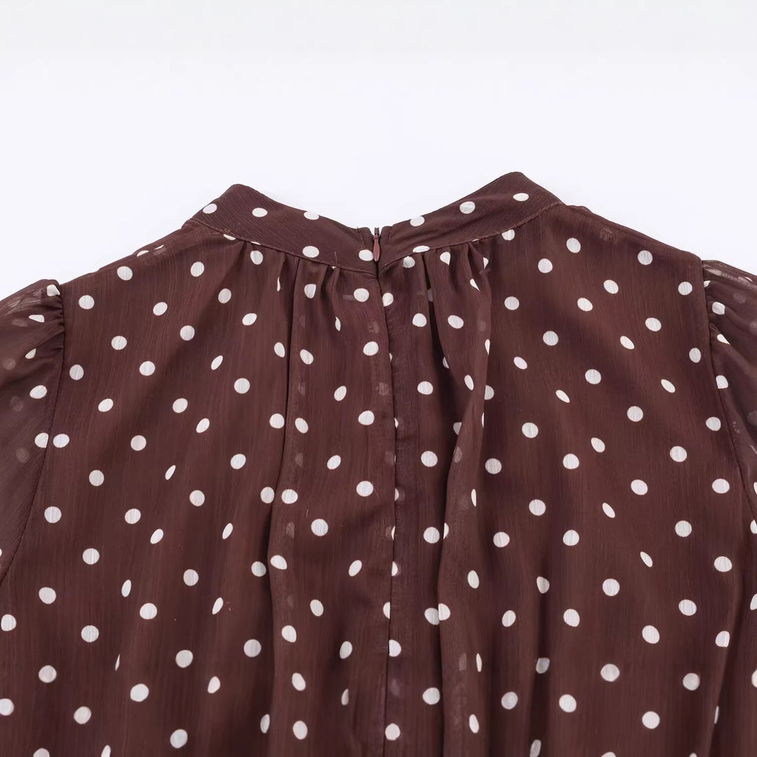 Damen Gepunktete Chiffonbluse mit Schluppe und Kunstfellbesatz Echoarchiv