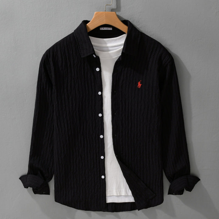 Herren Leichtes Baumwoll-Langarmhemd im Layering‑Stil mit feiner Crinkle‑Struktur und Kentkragen Echoarchiv