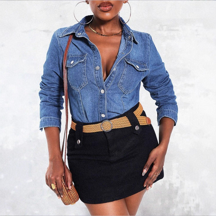 Damen tailliertes Denim‑Hemd mit Pattentaschen und Druckknopf‑Front Echo Archiv
