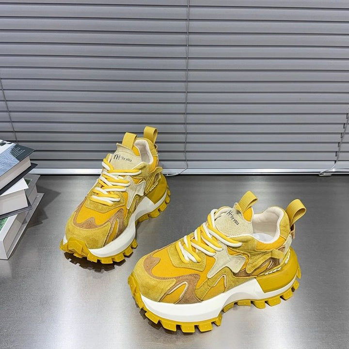 Damen Chunky Sneakers mit ausgeprägter Profilsohle und atmungsaktiver Oberflächenstruktur Echo Archiv
