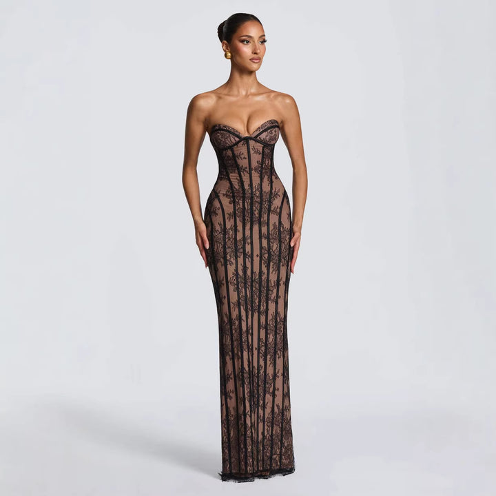 Damen Elegantes Spitzenkleid im figurbetonten Design Echo Archiv