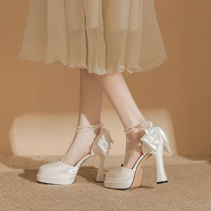 Damen Satin-Plateau-Pumps mit dekorativer Schleife und verstellbarem Knöchelriemen – Lioré