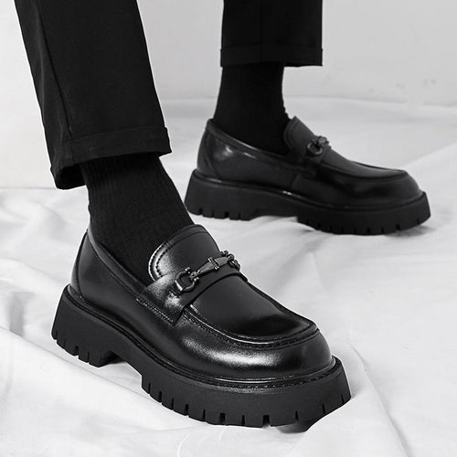 Herren Modische Loafers mit robustem Sohlenprofil und edler Schnallenverzierung Echoarchiv