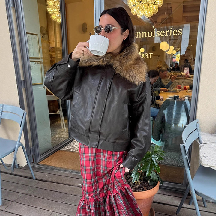Damen Boxy Lederimitat-Blouson mit abnehmbarem Webpelzkragen und verdeckter Knopfleiste Echoarchiv