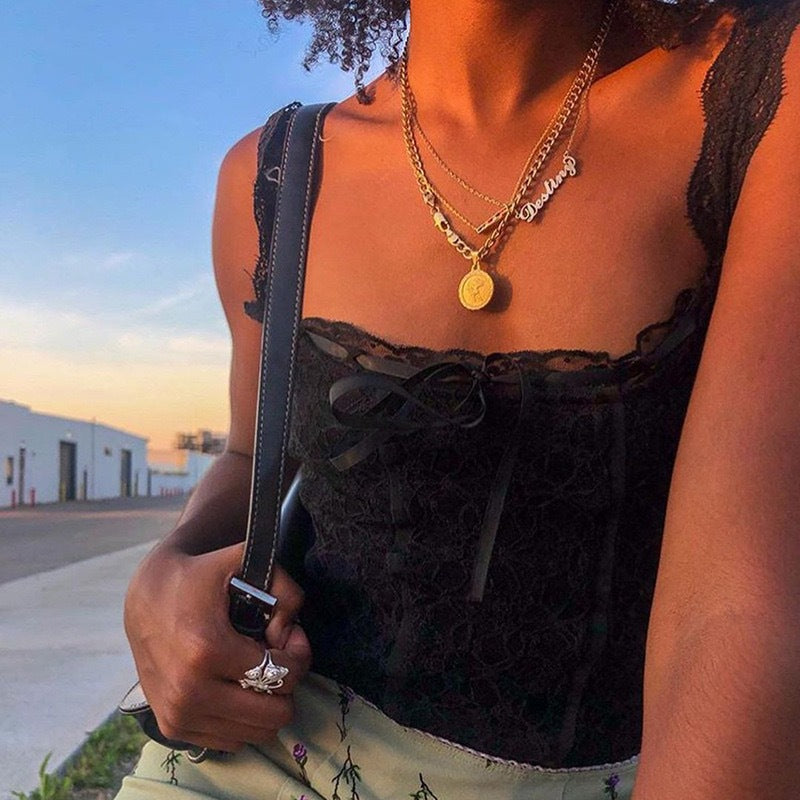 Damen Spitzen-Crop-Top mit dekorativen Bändern und feinen Details Echo Archiv
