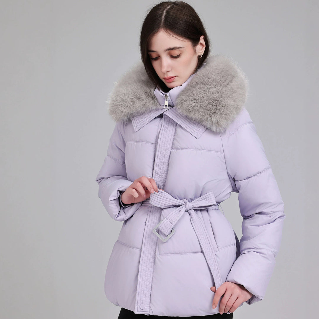 Damen Taillierter Pufferparka mit Wickelgürtel, hohem Stehkragen und voluminösem Fellkragen Echo Archiv