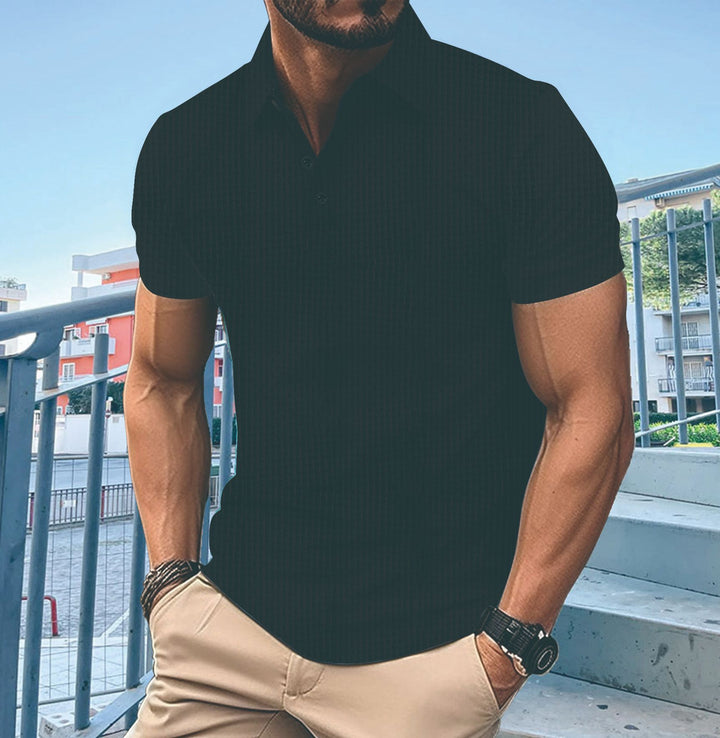 Herren modisches Kurzarm-T-Shirt mit strukturiertem Design und eleganter Knopfleiste Echoarchiv