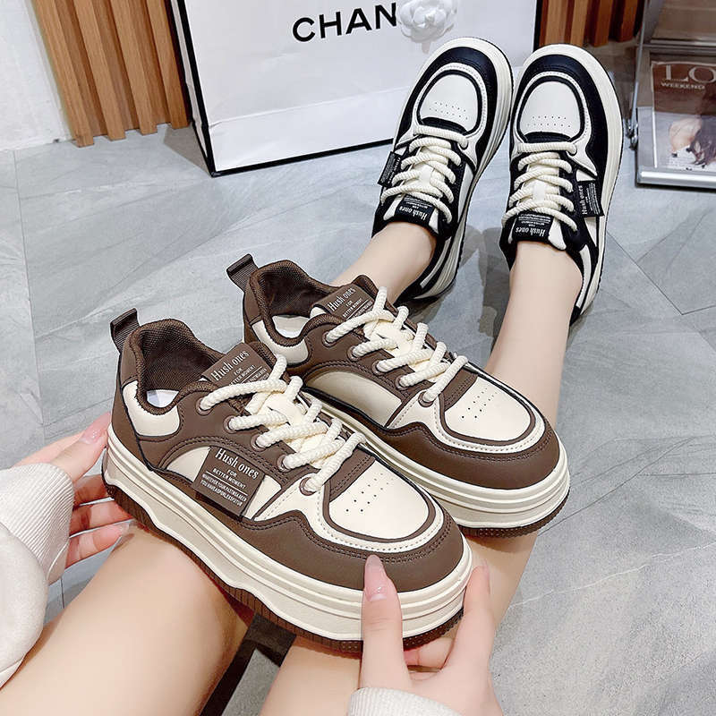 Damen Sneakers im sportlich-eleganten Design mit hoher Sohle Echo Archiv