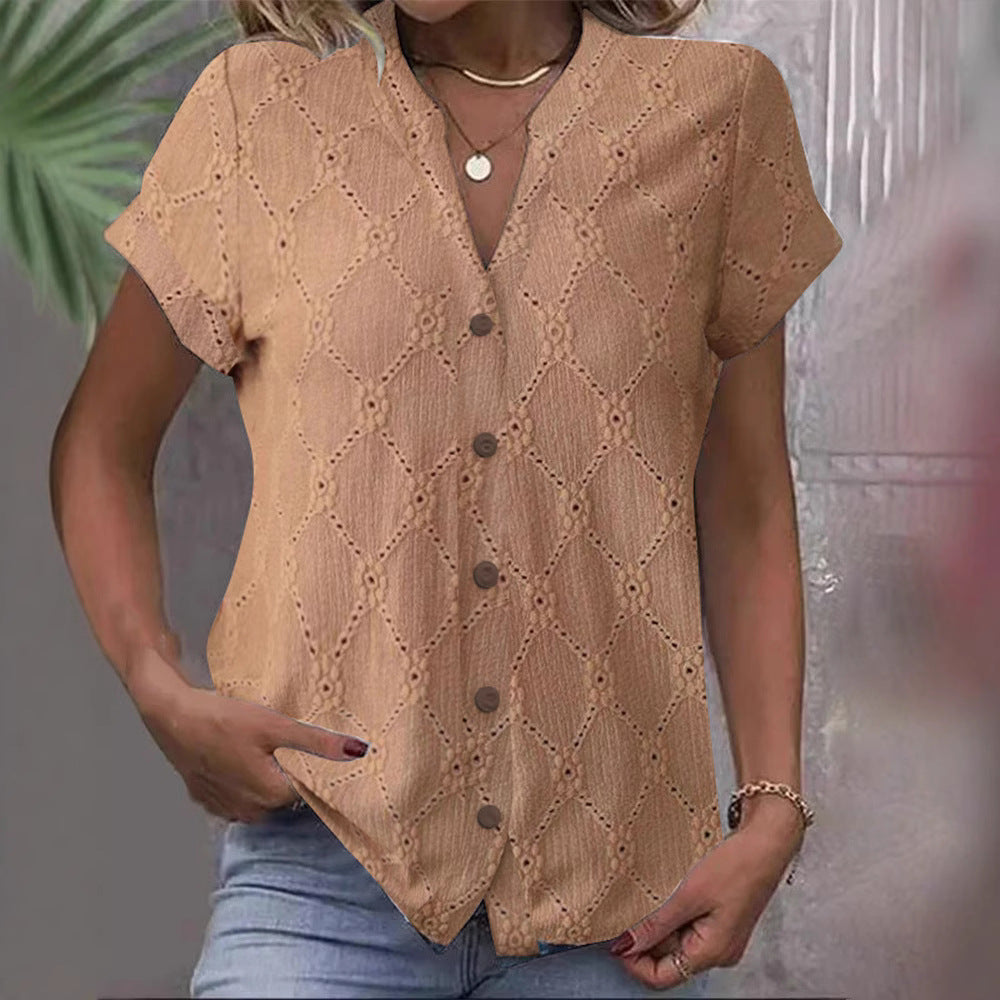 Damen nan kurzärmlige Broderie-Bluse mit V-Ausschnitt und durchgehender Knopfleiste Echo Archiv