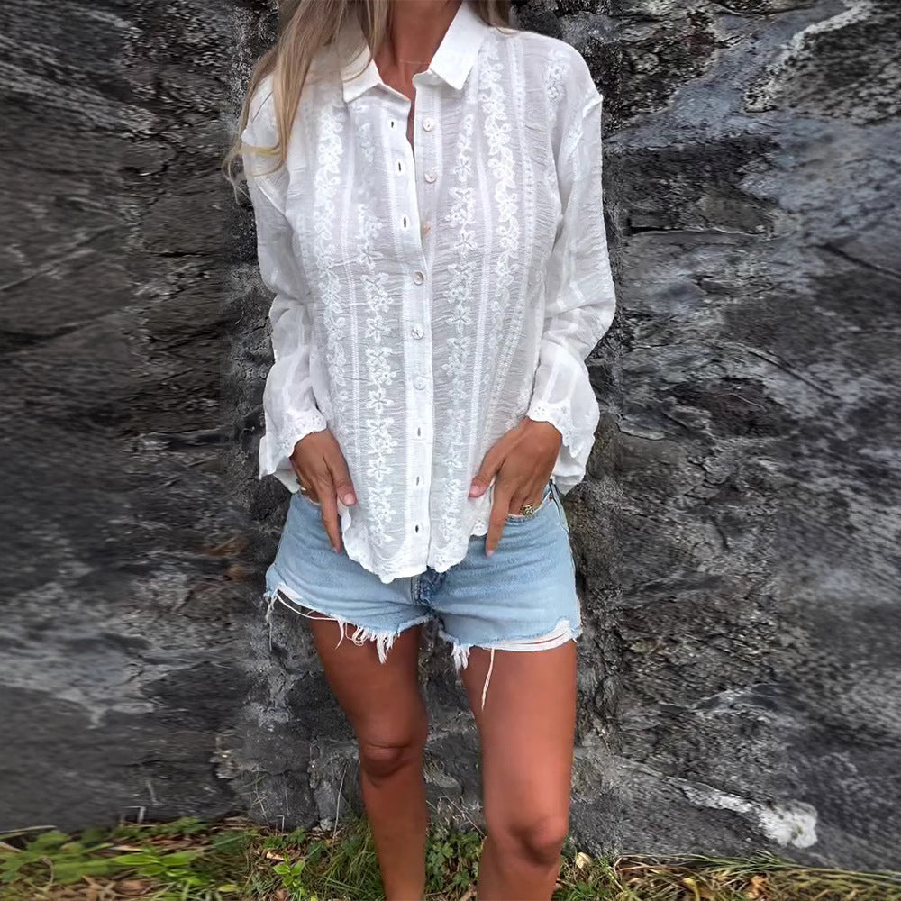 Damen nan bestickte Hemdbluse mit floraler Ajour-Stickerei, Perlmuttknopfleiste und legerer Oversize-Passform Echo Archiv