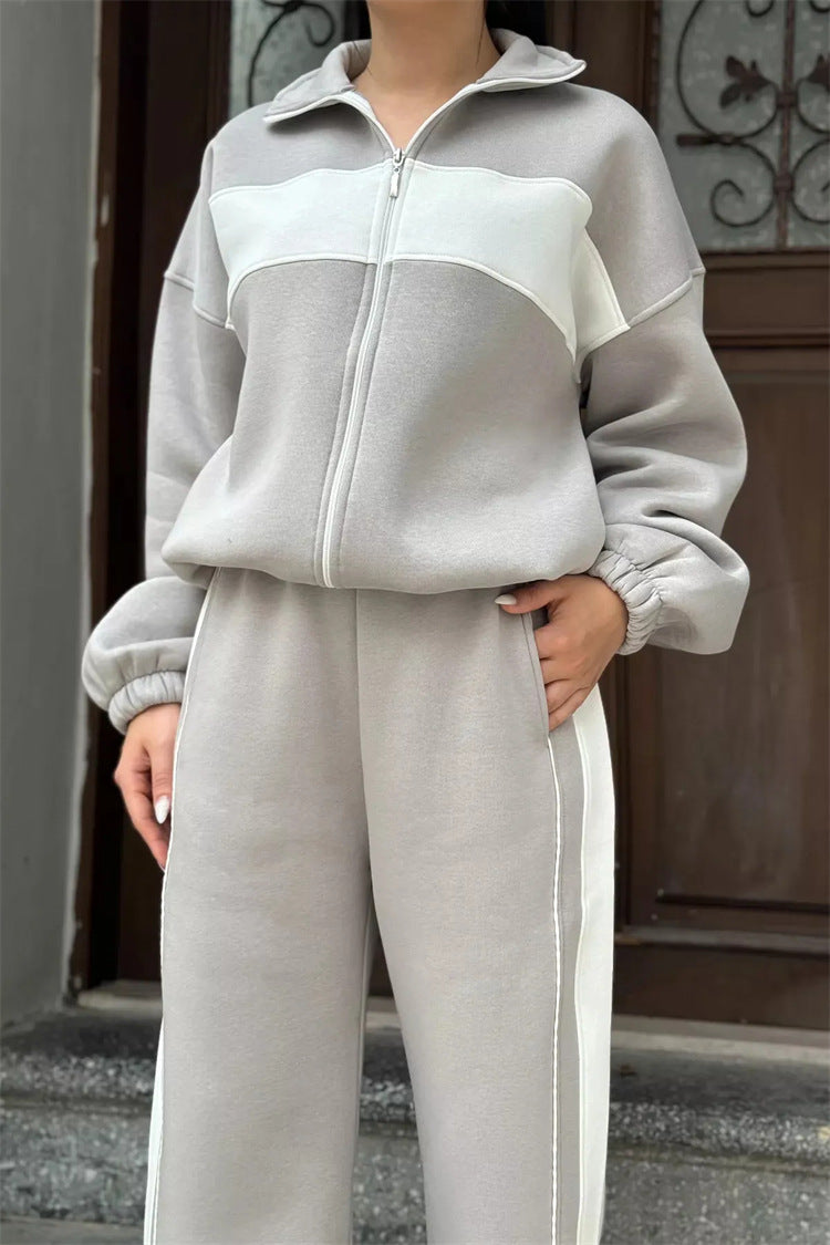 Damen Komfortables Campus-Lounge-Set mit kurzem Reißverschluss-Top und Seitenstreifen-Jogger – Avérine